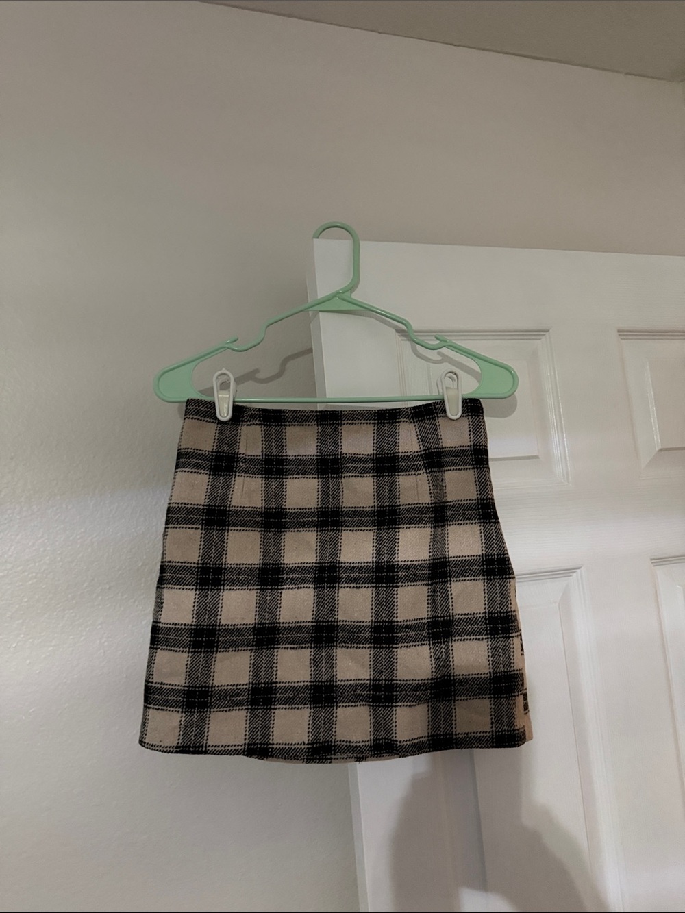 Forever 21 Beige and Black Plaid Mini Skirt